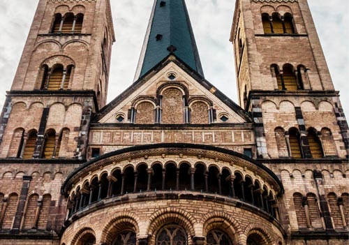 Deutsch und Frendsprachen in Sprachschule Aktiv Bonn lernen